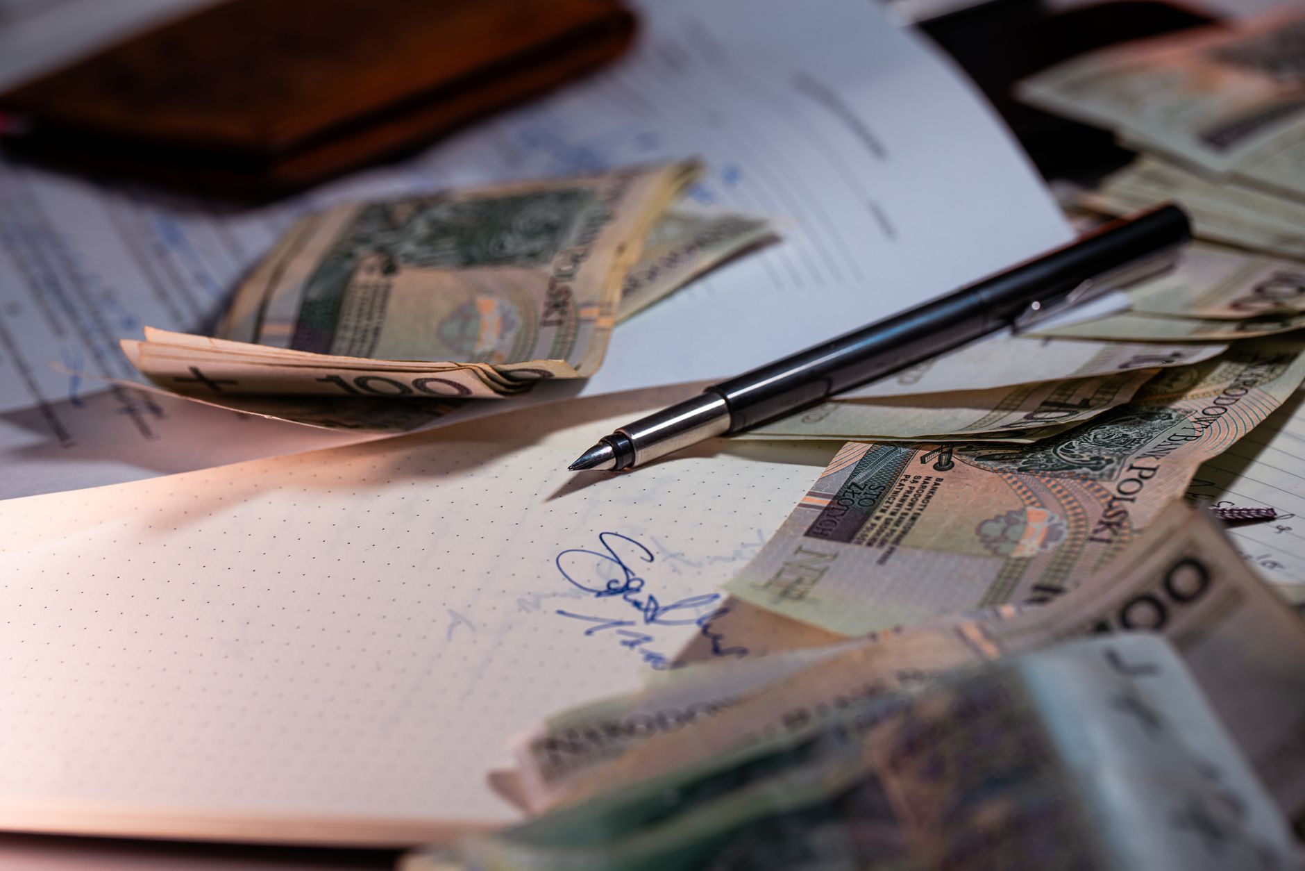 Comparatif d'applications pour suivre son budget en voyage