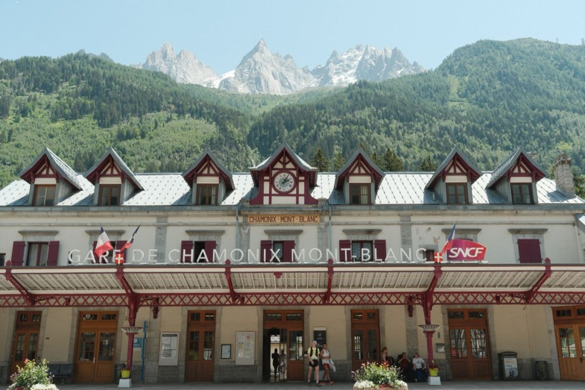SNCF Connect ou Trainline : choisir pour réserver un billet de